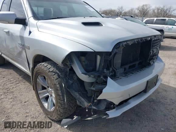 ✅ 2013 Ram 1500 Sport • VIN: 1C6RR7HT3DS525415 • Lot: 41891709. Listed on IAAI with 141,403 mi. Free auction sales archive from the USA and detailed vehicle history report at DreamBid. Image 6.