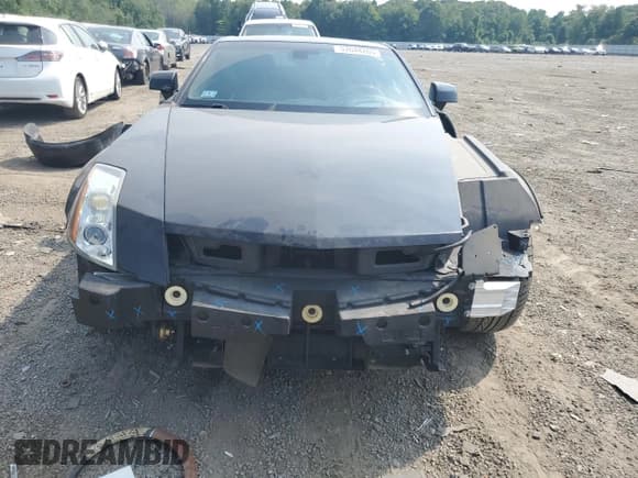 ✅ 2004 Cadillac XLR • VIN: 1G6YV34A245601303 • Lot: 57644265. Wystawiony na Copart z przebiegiem 27 898 mil. Bezpłatny archiwum sprzedaży aukcyjnych z USA i szczegółowy raport historii pojazdu na DreamBid. Zdjęcie 5.