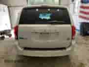 2014 Dodge Grand Caravan SXT z VIN 2C4RDGCG2ER388813, wystawiony jako Copart lot #85200605 z przebiegiem 103 860 mil mil oraz Szkoda całkowita • Salvage title. Historia ofert i sprzedaży dostępna na DreamBid. Obrazek 6.