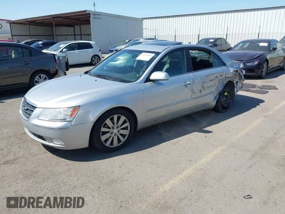2009 Hyundai Sonata SE with VIN 5NPEU46F39H427332, listed as a IAAI auction lot 41991055 with 88,722 mi miles and . Bid and sale history available at DreamBid. Image 18.