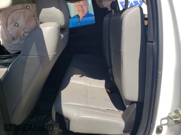 ✅ 2020 Toyota Tundra SR • VIN: 5TFTY5F16LX011227 • Лот: 72167394. Опубликован ранее на Copart с пробегом Не указан. Бесплатный доступ к архиву аукционных продаж из США и подробный отчёт об истории автомобиля на DreamBid. Изображение 10.