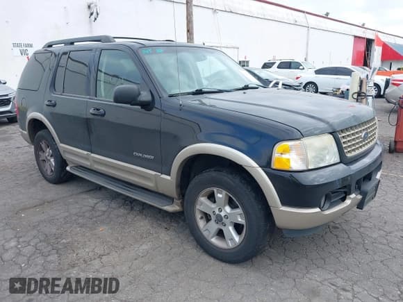 ✅ 2005 Ford Explorer Eddie Bauer • VIN: 1FMZU74K35UA80048 • Lot: 41741608. Wystawiony na IAAI z przebiegiem 145 922 mil. Bezpłatny archiwum sprzedaży aukcyjnych z USA i szczegółowy raport historii pojazdu na DreamBid. Zdjęcie 1.