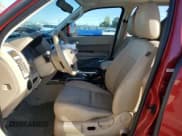 ✅ 2010 Ford Escape Limited • VIN: 1FMCU9EG6AKB02528 • Lot: 82651505. Wystawiony na Copart z przebiegiem 142 563 mil. Bezpłatny archiwum sprzedaży aukcyjnych z USA i szczegółowy raport historii pojazdu na DreamBid. Zdjęcie 7.