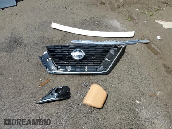 ✅ 2022 Nissan Rogue Platinum • VIN: JN8BT3DD1NW270989 • Lot: 64475585. Wystawiony na Copart z przebiegiem 27 460 mil. Bezpłatny archiwum sprzedaży aukcyjnych z USA i szczegółowy raport historii pojazdu na DreamBid. Zdjęcie 13.