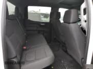 ✅ 2020 Chevrolet Silverado 1500 Custom • VIN: 3GCPWBEF4LG148917 • Lot: 74697514. Wystawiony na Copart z przebiegiem 62 279 mil. Bezpłatny archiwum sprzedaży aukcyjnych z USA i szczegółowy raport historii pojazdu na DreamBid. Zdjęcie 10.