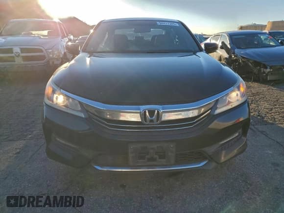 ✅ 2017 Honda Accord Sport • VIN: 1HGCR2F50HA024985 • Лот: 94417345. Опубликован ранее на Copart с пробегом 266 713 миль. Бесплатный доступ к архиву аукционных продаж из США и подробный отчёт об истории автомобиля на DreamBid. Изображение 5.