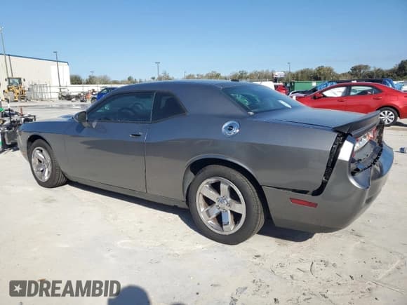✅ 2011 Dodge Challenger • VIN: 2B3CJ4DG1BH581629 • Lot: 45245165. Wystawiony na Copart z przebiegiem 162 983 mil. Bezpłatny archiwum sprzedaży aukcyjnych z USA i szczegółowy raport historii pojazdu na DreamBid. Zdjęcie 2.