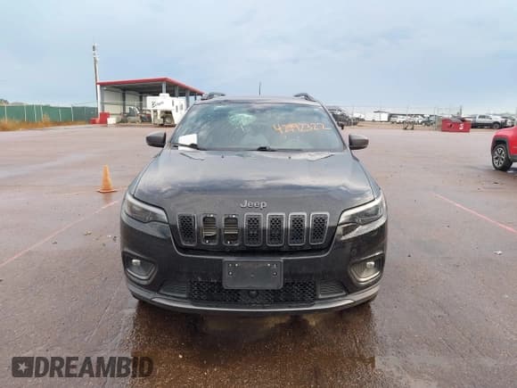 ✅ 2021 Jeep Cherokee Latitude Lux • VIN: 1C4PJMMX7MD110942 • Lot: 42992322. Wystawiony na IAAI z przebiegiem 68 116 mil. Bezpłatny archiwum sprzedaży aukcyjnych z USA i szczegółowy raport historii pojazdu na DreamBid. Zdjęcie 13.