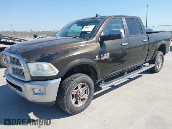 ✅ 2013 Ram 2500 Laramie • VIN: 3C6UR5FL7DG529590 • Lot: 40608177. Wystawiony na IAAI z przebiegiem 141 594 mil. Bezpłatny archiwum sprzedaży aukcyjnych z USA i szczegółowy raport historii pojazdu na DreamBid. Zdjęcie 2.