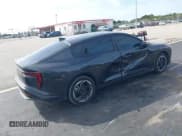 ✅ 2025 Kia K4 EX • VIN: 3KPFU4DE9SE110969 • Lot: 43622808. Wystawiony na IAAI z przebiegiem 4 397 mil. Bezpłatny archiwum sprzedaży aukcyjnych z USA i szczegółowy raport historii pojazdu na DreamBid. Zdjęcie 4.