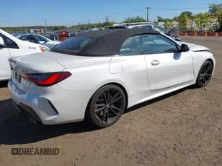 ✅ 2022 BMW 4 Series 430i • VIN: WBA23AT09NCJ00084 • Lot: 43363404. Wystawiony na IAAI z przebiegiem 27 061 mil. Bezpłatny archiwum sprzedaży aukcyjnych z USA i szczegółowy raport historii pojazdu na DreamBid. Zdjęcie 4.