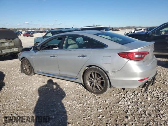 ✅ 2015 Hyundai Sonata Sport • VIN: 5NPE34AB1FH224023 • Lot: 90606385. Listed on Copart with 189,634 mi. Free auction sales archive from the USA and detailed vehicle history report at DreamBid. Image 2.