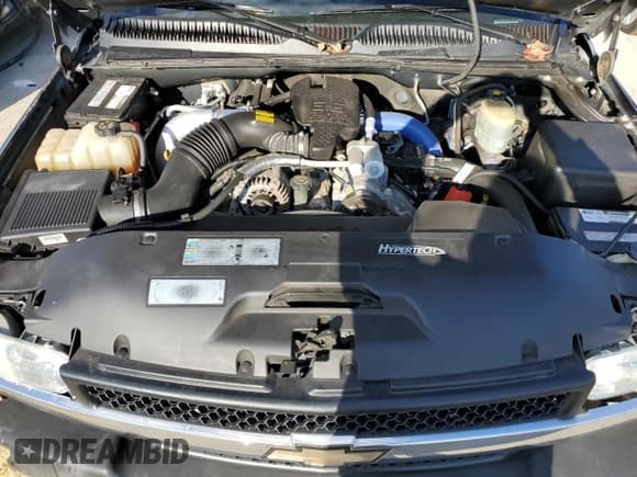 ✅ 2002 Chevrolet Silverado 2500HD LS • VIN: 1GCHC29122E276638 • Lot: 79489483. Wystawiony na Copart z przebiegiem 127 992 mil. Bezpłatny archiwum sprzedaży aukcyjnych z USA i szczegółowy raport historii pojazdu na DreamBid. Zdjęcie 11.