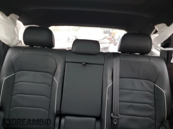 ✅ 2024 Volkswagen Tiguan SEL R-Line • VIN: 3VV4B7AX2RM169478 • Лот: 55570855. Опубликован ранее на Copart с пробегом 10 532 миль. Бесплатный доступ к архиву аукционных продаж из США и подробный отчёт об истории автомобиля на DreamBid. Изображение 10.