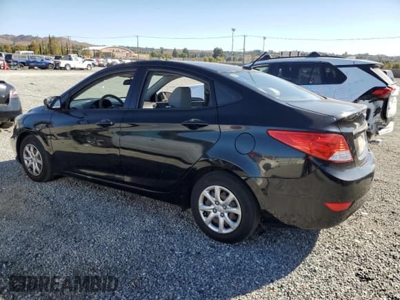 ✅ 2014 Hyundai Accent GLS • VIN: KMHCT4AE0EU722120 • Лот: 79084964. Опубликован ранее на Copart с пробегом 137 082 миль. Бесплатный доступ к архиву аукционных продаж из США и подробный отчёт об истории автомобиля на DreamBid. Изображение 2.
