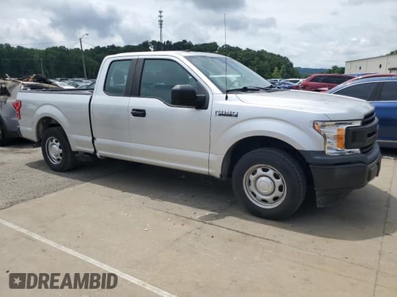 ✅ 2019 Ford F-150 XL • VIN: 1FTEX1CB4KKC83319 • Lot: 65575855. Wystawiony na Copart z przebiegiem 60 247 mil. Bezpłatny archiwum sprzedaży aukcyjnych z USA i szczegółowy raport historii pojazdu na DreamBid. Zdjęcie 4.