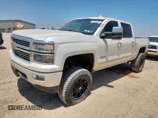 ✅ 2015 Chevrolet Silverado 1500 High Country • VIN: 3GCUKTEC5FG174103 • Лот: 61202835. Опубликован ранее на Copart с пробегом 179 628 миль. Бесплатный доступ к архиву аукционных продаж из США и подробный отчёт об истории автомобиля на DreamBid. Изображение 1.