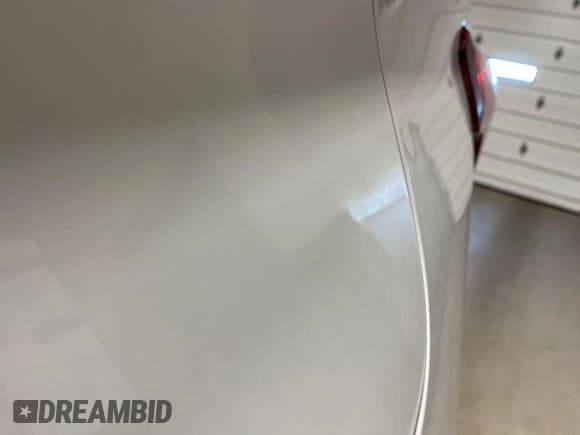 ✅ 2020 Ford Explorer XLT • VIN: 1FMSK8DH1LGC68290 • Lot: 42033741. Wystawiony na IAAI z przebiegiem 104 048 mil. Bezpłatny archiwum sprzedaży aukcyjnych z USA i szczegółowy raport historii pojazdu na DreamBid. Zdjęcie 1.