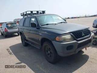 ✅ 2002 Mitsubishi Montero Sport ES • VIN: JA4LS21H02J060570 • Lot: 42368695. Wystawiony na IAAI z przebiegiem 218 516 mil. Bezpłatny archiwum sprzedaży aukcyjnych z USA i szczegółowy raport historii pojazdu na DreamBid. Zdjęcie 1.