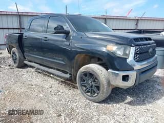 ✅ 2019 Toyota Tundra SR5 • VIN: 5TFEY5F12KX249115 • Lot: 43412978. Wystawiony na IAAI z przebiegiem 102 341 mil. Bezpłatny archiwum sprzedaży aukcyjnych z USA i szczegółowy raport historii pojazdu na DreamBid. Zdjęcie 1.