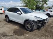 ✅ 2017 Porsche Cayenne • VIN: WP1AA2A20HKA90133 • Lot: 56017185. Listed on Copart with 90,815 mi. Free auction sales archive from the USA and detailed vehicle history report at DreamBid. Image 4.