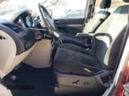 ✅ 2017 Dodge Grand Caravan SE • VIN: 2C4RDGBG6HR580127 • Lot: 91029945. Wystawiony na Copart z przebiegiem 157 071 mil. Bezpłatny archiwum sprzedaży aukcyjnych z USA i szczegółowy raport historii pojazdu na DreamBid. Zdjęcie 7.