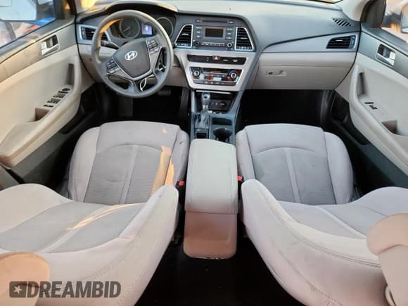 ✅ 2017 Hyundai Sonata 2.4L • VIN: 5NPE24AF5HH444158 • Лот: 92107305. Опубликован ранее на Copart с пробегом 137 652 миль. Бесплатный доступ к архиву аукционных продаж из США и подробный отчёт об истории автомобиля на DreamBid. Изображение 8.