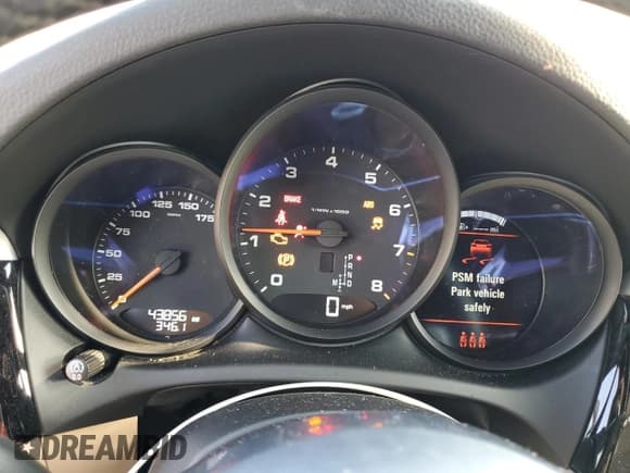 ✅ 2021 Porsche Macan • VIN: WP1AA2A5XMLB11102 • Lot: 81230325. Wystawiony na Copart z przebiegiem 43 856 mil. Bezpłatny archiwum sprzedaży aukcyjnych z USA i szczegółowy raport historii pojazdu na DreamBid. Zdjęcie 9.