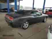 2013 Dodge Challenger SXT z VIN 2C3CDYAG2DH723883, wystawiony jako Copart lot #65486144 z przebiegiem 295 787 mil mil oraz Szkoda całkowita • Salvage title. Historia ofert i sprzedaży dostępna na DreamBid. Obrazek 3.
