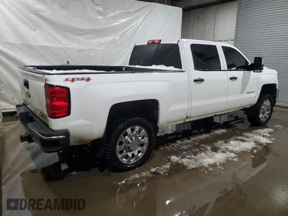✅ 2015 Chevrolet Silverado 2500HD Work Truck • VIN: 1GC1KUE88FF654674 • Lot: 88135965. Listed on Copart with 197,831 mi. Free auction sales archive from the USA and detailed vehicle history report at DreamBid. Image 3.
