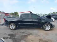 ✅ 2022 Chevrolet Silverado 1500 Custom • VIN: 3GCPYBEK5NG176980 • Lot: 41860805. Wystawiony na IAAI z przebiegiem 104 807 mil. Bezpłatny archiwum sprzedaży aukcyjnych z USA i szczegółowy raport historii pojazdu na DreamBid. Zdjęcie 13.