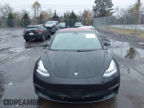 ✅ 2018 Tesla Model 3 Long Range Battery • VIN: 5YJ3E1EA1JF053640 • Lot: 43565419. Wystawiony na IAAI z przebiegiem 110 133 mil. Bezpłatny archiwum sprzedaży aukcyjnych z USA i szczegółowy raport historii pojazdu na DreamBid. Zdjęcie 12.