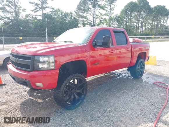 ✅ 2008 Chevrolet Silverado 1500 LTZ • VIN: 2GCEK13Y281241713 • Lot: 42490545. Listed on IAAI with 251,667 mi. Free auction sales archive from the USA and detailed vehicle history report at DreamBid. Image 17.