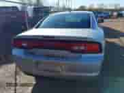 2012 Dodge Charger SE z VIN 2C3CDXBG3CH120772, wystawiony jako IAAI lot #43507063 z przebiegiem 224 409 mil mil oraz . Historia ofert i sprzedaży dostępna na DreamBid. Obrazek 16.
