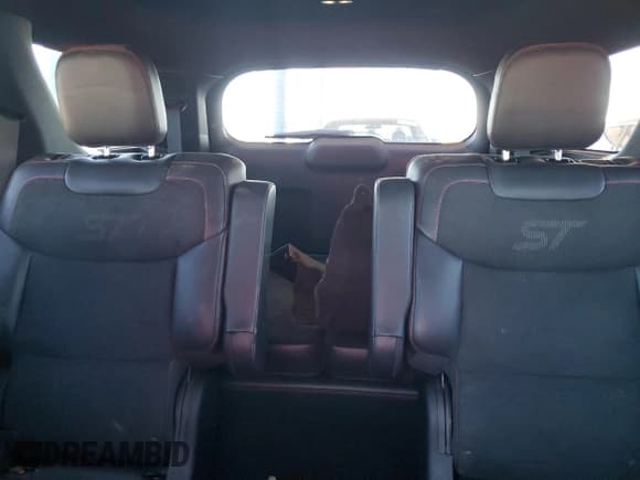 ✅ 2025 Ford Explorer ST • VIN: 1FMWK8GC0SGA20046 • Lot: 85372265. Listed on Copart with 11,226 mi. Free auction sales archive from the USA and detailed vehicle history report at DreamBid. Image 10.