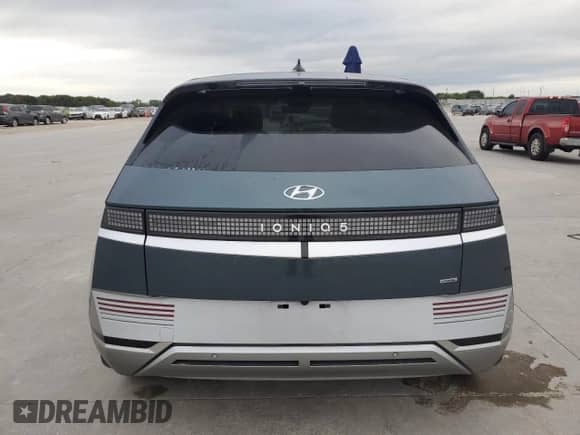 2023 Hyundai Ioniq 5 Limited z VIN KM8KRDAF9PU175189, wystawiony jako Copart lot #70717154 z przebiegiem 8 525 mil mil oraz Szkoda całkowita • Salvage title. Historia ofert i sprzedaży dostępna na DreamBid. Obrazek 6.