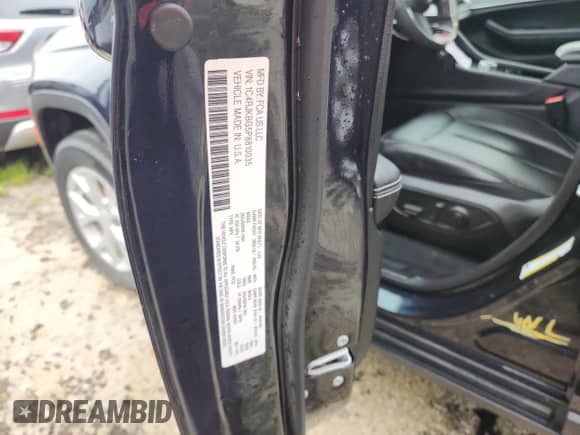 2023 Jeep Grand Cherokee Limited с VIN 1C4RJKBG5P8810035, выставлен на аукционе Copart как лот 68941285 с пробегом 27 754 миль миль и Списание • Salvage title. История ставок и продаж доступна на DreamBid. Изображение 14.