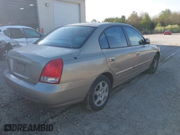 ✅ 2002 Hyundai Elantra GLS • VIN: KMHDN45D62U274283 • Lot: 41882758. Wystawiony na IAAI z przebiegiem 128 270 mil. Bezpłatny archiwum sprzedaży aukcyjnych z USA i szczegółowy raport historii pojazdu na DreamBid. Zdjęcie 6.