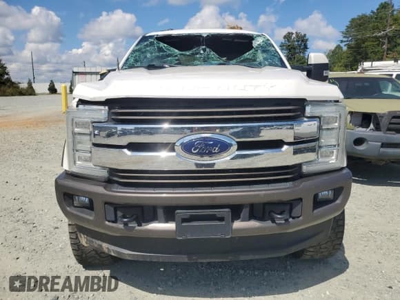✅ 2017 Ford F-250 Lariat • VIN: 1FT7W2BT5HEC20071 • Lot: 80128095. Listed on Copart with 96,734 mi. Free auction sales archive from the USA and detailed vehicle history report at DreamBid. Image 5.