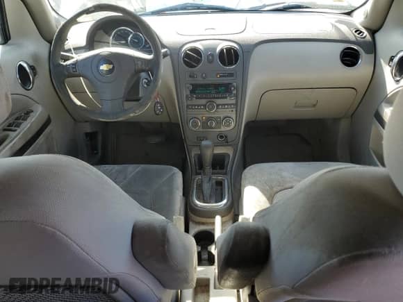 2011 Chevrolet HHR LS z VIN 3GNBAAFW3BS612509, wystawiony jako Copart lot #90297055 z przebiegiem 154 229 mil mil oraz Czysty tytuł • Clean title. Historia ofert i sprzedaży dostępna na DreamBid. Obrazek 8.