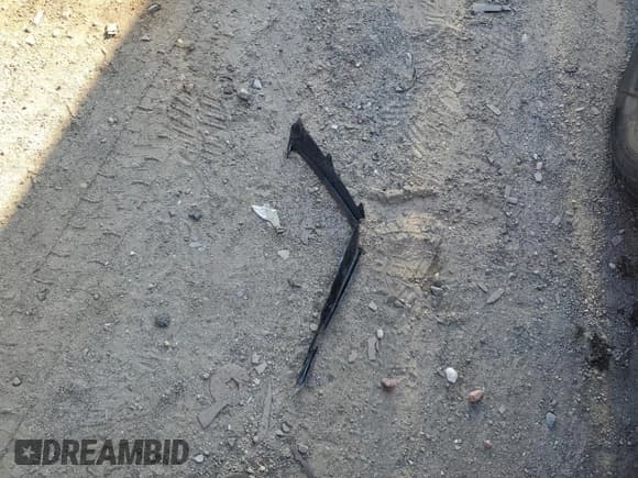 ✅ 2024 Hyundai Elantra SEL • VIN: KMHLM4DG0RU688373 • Lot: 70805255. Listed on Copart with 41,294 mi. Free auction sales archive from the USA and detailed vehicle history report at DreamBid. Image 12.