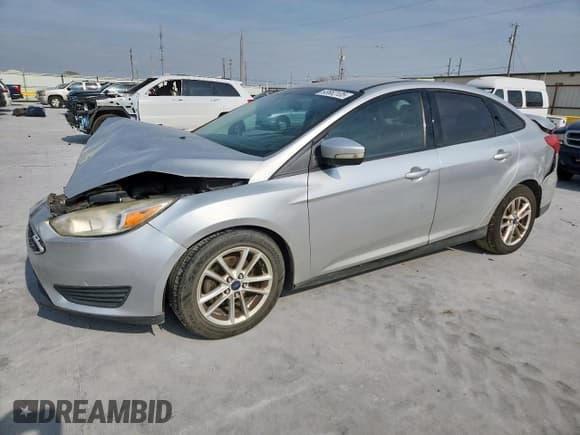 ✅ 2016 Ford Focus SE • VIN: 1FADP3F29GL202860 • Лот: 93662105. Опубликован ранее на Copart с пробегом 127 641 миль. Бесплатный доступ к архиву аукционных продаж из США и подробный отчёт об истории автомобиля на DreamBid. Изображение 1.