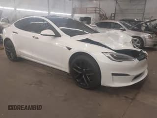 ✅ 2021 Tesla Model S Long Range • VIN: 5YJSA1E5XMF432277 • Lot: 43269213. Wystawiony na IAAI z przebiegiem Nie podano. Bezpłatny archiwum sprzedaży aukcyjnych z USA i szczegółowy raport historii pojazdu na DreamBid. Zdjęcie 1.