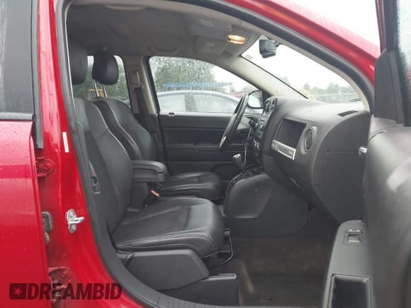 ✅ 2017 Jeep Compass Sport • VIN: 1C4NJCBA8HD166880 • Лот: 42593173. Опубликован ранее на IAAI с пробегом 110 397 миль. Бесплатный доступ к архиву аукционных продаж из США и подробный отчёт об истории автомобиля на DreamBid. Изображение 5.