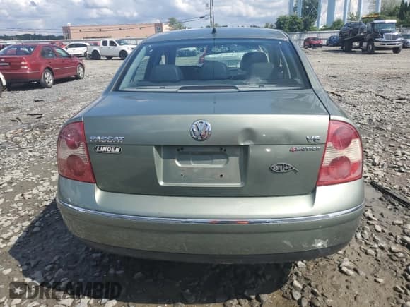 ✅ 2002 Volkswagen Passat GLX • VIN: WVWTH63B22P118938 • Lot: 64662765. Listed on Copart with 76,850 mi. Free auction sales archive from the USA and detailed vehicle history report at DreamBid. Image 6.