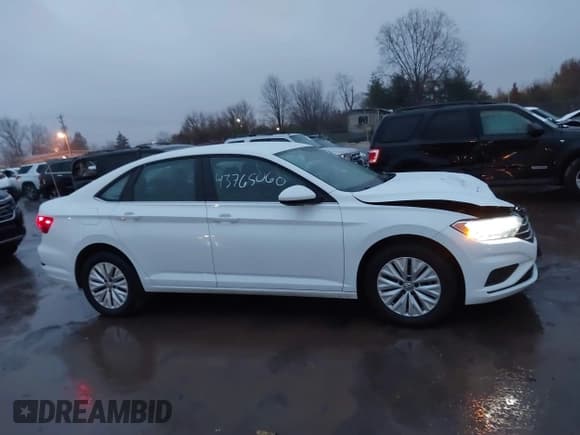 ✅ 2019 Volkswagen Jetta S • VIN: 3VWN57BU3KM244254 • Лот: 43765060. Опубликован ранее на IAAI с пробегом 74 620 миль. Бесплатный доступ к архиву аукционных продаж из США и подробный отчёт об истории автомобиля на DreamBid. Изображение 13.