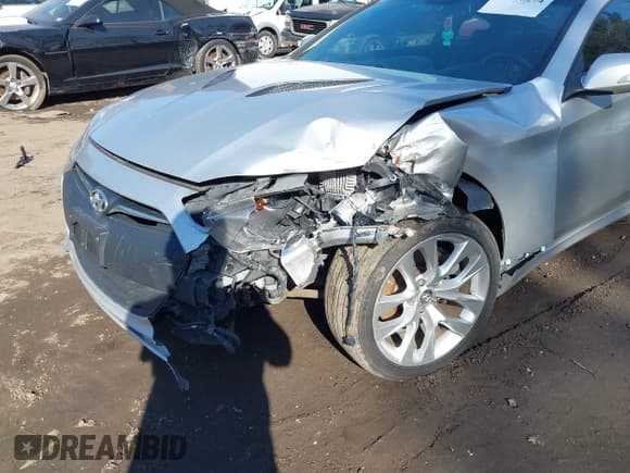 ✅ 2013 Hyundai Genesis Coupe R-Spec • VIN: KMHHU6KJ9DU106263 • Lot: 41678274. Wystawiony na IAAI z przebiegiem 172 294 mil. Bezpłatny archiwum sprzedaży aukcyjnych z USA i szczegółowy raport historii pojazdu na DreamBid. Zdjęcie 6.