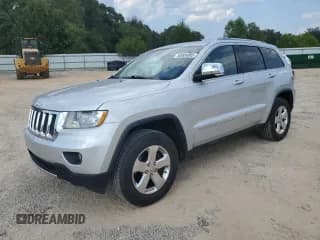 ✅ 2011 Jeep Grand Cherokee Limited • VIN: 1J4RS5GT5BC694498 • Lot: 80006805. Listed on Copart with 208,534 mi. Free auction sales archive from the USA and detailed vehicle history report at DreamBid. Image 1.