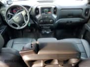 ✅ 2019 Chevrolet Silverado 1500 Work Truck • VIN: 1GCRWAEH7KZ378261 • Lot: 81537434. Wystawiony na Copart z przebiegiem 147 924 mil. Bezpłatny archiwum sprzedaży aukcyjnych z USA i szczegółowy raport historii pojazdu na DreamBid. Zdjęcie 8.