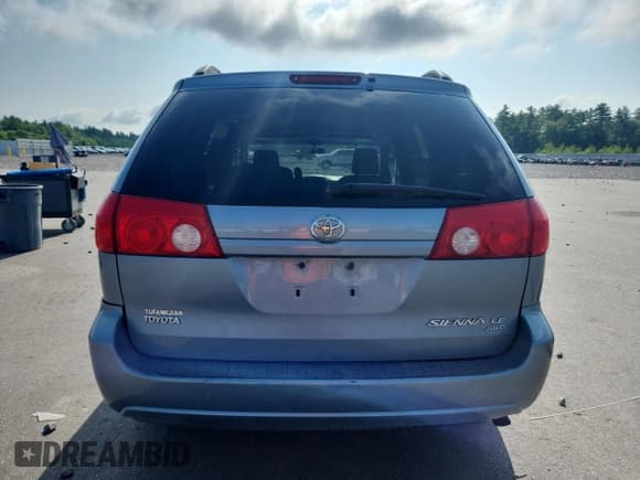 ✅ 2010 Toyota Sienna LE • VIN: 5TDJK4CC4AS028779 • Лот: 64729445. Опубликован ранее на Copart с пробегом 187 500 миль. Бесплатный доступ к архиву аукционных продаж из США и подробный отчёт об истории автомобиля на DreamBid. Изображение 6.